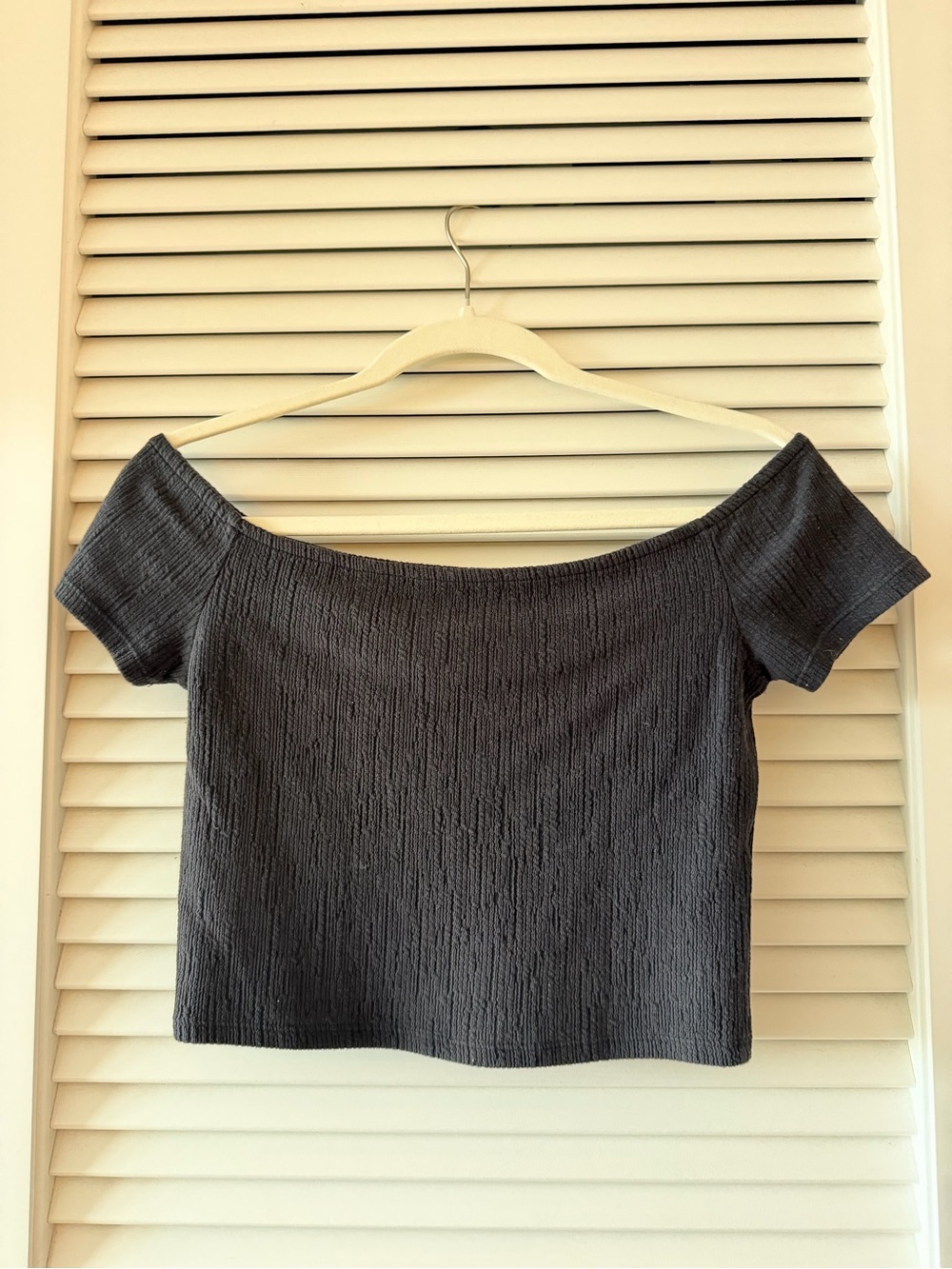 stradivarius Off-Shoulder Ribbed Crop Top - Charcoal Gray